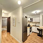 The Solstice Nest - Center Apartament *